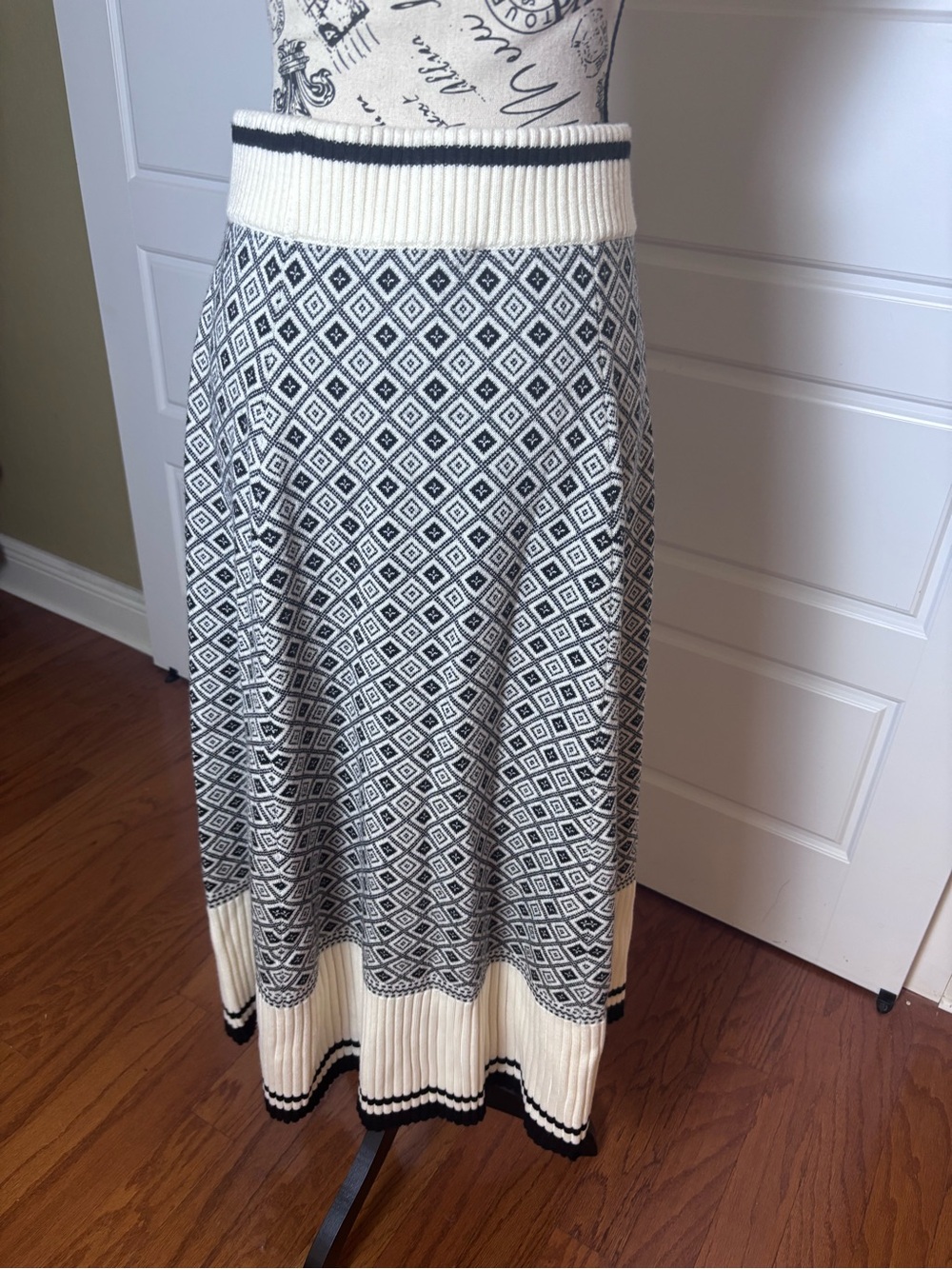 ME+EM Merino Wool Jacquard A Line Skirt Black Cream Geo Pull On Medium - Picture 3 of 6